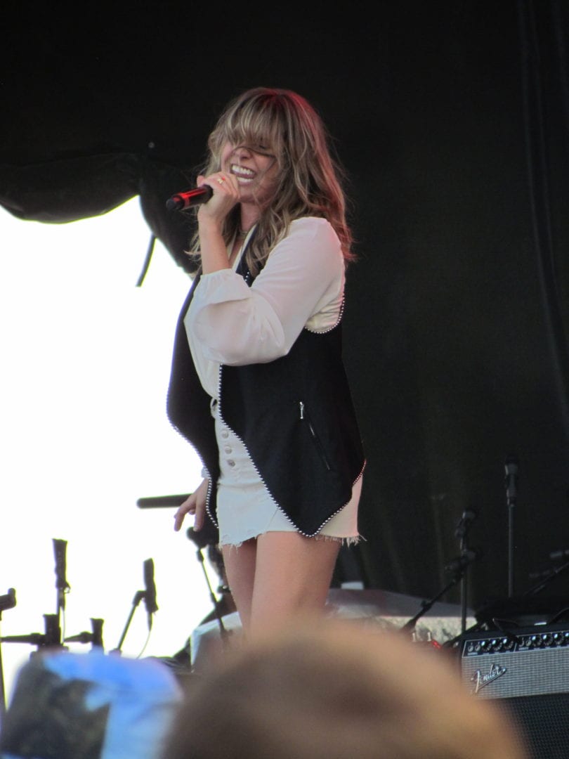 Grace Potter singing a a good song